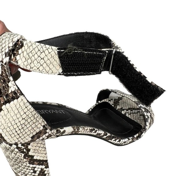 Lane Bryant Reptile Print Sandals with Ankle Strap Size 8W - Picture 6 of 8